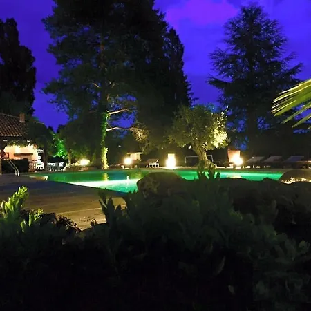 Oda ve Kahvaltı Le Domaine De Charlyne Saint-Andre-de-Corcy