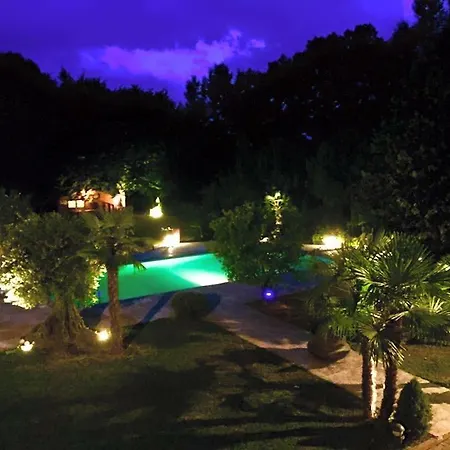 Le Domaine De Charlyne
