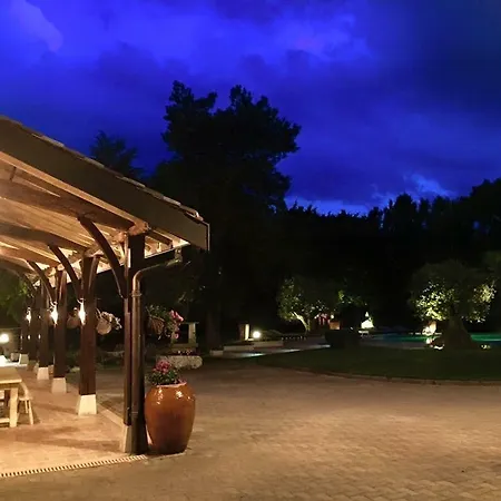 Oda ve Kahvaltı Le Domaine De Charlyne