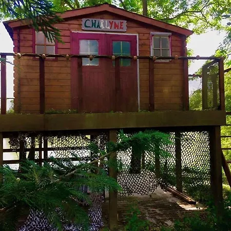 Oda ve Kahvaltı Le Domaine De Charlyne Saint-Andre-de-Corcy