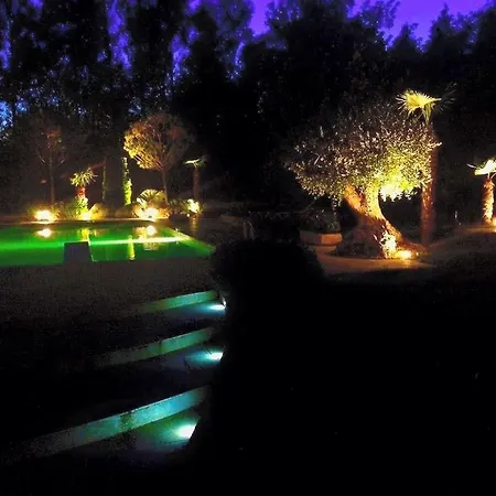 Le Domaine De Charlyne
