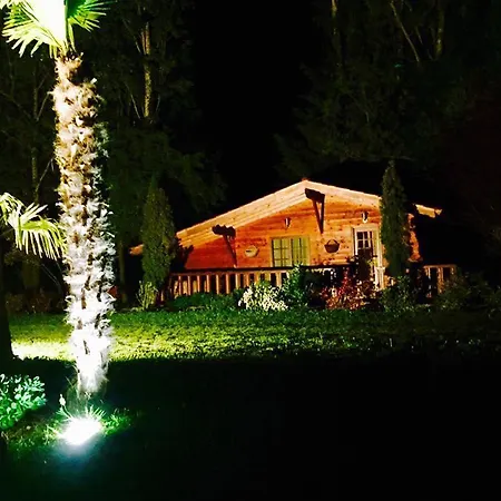 Le Domaine De Charlyne Panzió Saint-Andre-de-Corcy